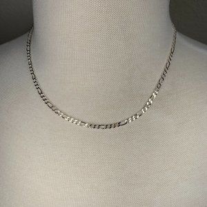 NEW 6.8 grams 3mm 18" Italian Real Silver (not plated) Figaro Chain Neck…